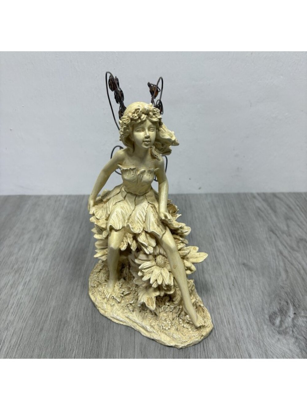 Enchanted Dreams Lucky Charm Boundless Energy Fairy of Youth Staute Figurine